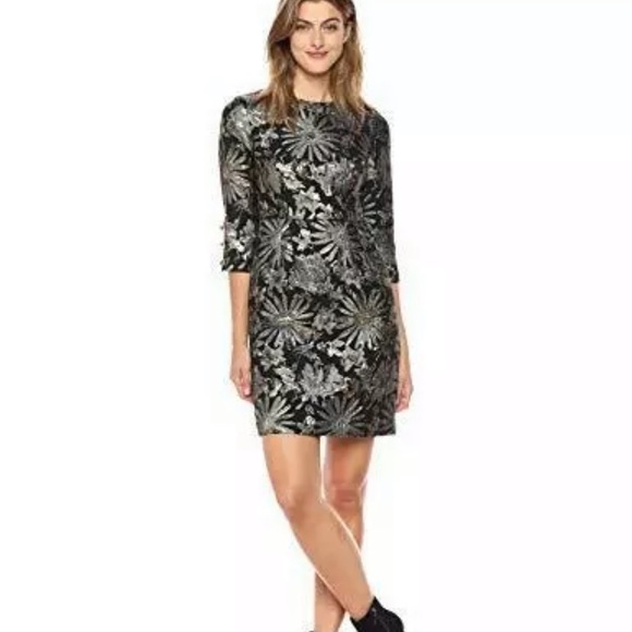Trina Turk Dresses & Skirts - Trina Turk metallic jacquard floral cocktail dress